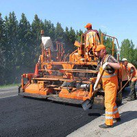 В Омской области решили создать 8 новых дорог и отстроить современные сельские 