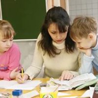 Омским учителям утвердили компенсацию за классное руководство
