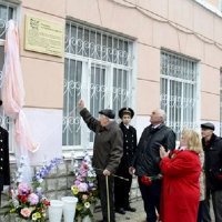 В День знаний в омских школах откроют мемориальные доски в честь Героев