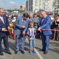 Губернатор Виктор Назаров открыл автомобильное движение по новому путепроводу через железнодорожные пути в Омске
