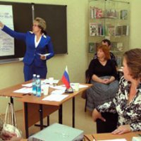 Преподаватели Высшей школы экономики дали мастер-класс омским педагогам-наставникам
