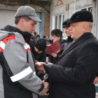  Губернатор Виктор Назаров вручил ключи от 20 автомобилей «скорой помощи» высокой проходимости для сельских больниц