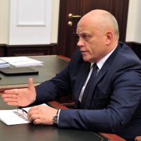 Губернатор Виктор Назаров поручил держать на контроле ситуацию в ООО «Оглухинское»