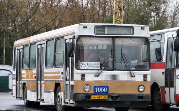 В омских автобусах появится возможность оплаты проезда банковской картой