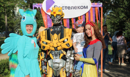 Научное шоу, квесты и мастер-классы: «Ростелеком» поддержал праздник «День омича»