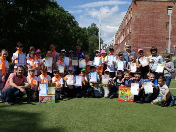 «Ростелеком» в Омске поддержал детский праздник «Спортивная радуга» 