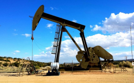 В США назвали «хорошо работающим» потолок цен на нефть из России