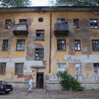В Омске появятся пять домов для переселенцев из ветхого жилья