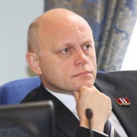 Виктор Назаров принял отставку Министра строительства и ЖКК Богдана Масана