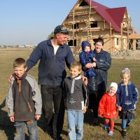 В Омской области почти 2,8 тыс многодетных семей реализовали право на бесплатное получение земельных участков