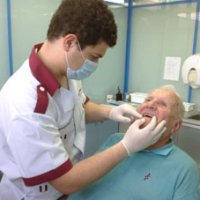 Бесплатной услугой по зубопротезированию в этом году воспользовались более 3,6 тыс жителей Омского региона