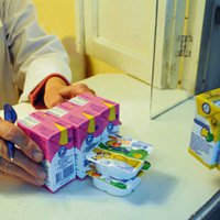 В Омской области около 6,8 тыс детей ежемесячно обеспечиваются дополнительным льготным питанием