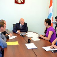 Губернатор Виктор Назаров провел личный прием граждан в региональной приемной Президента Российской Федерации