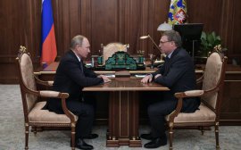 Бурков рассказал об особом внимании Путина к Омской области