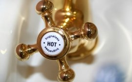 Омичи задолжали за тепло и горячую воду почти 1,6 млрд рублей