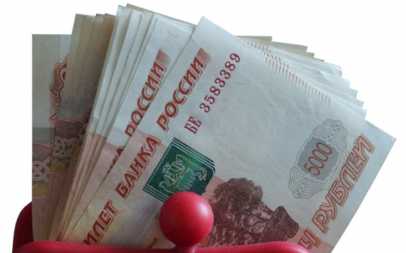 В Омской области расходы на зарплаты бюджетников выросли на 18,1%