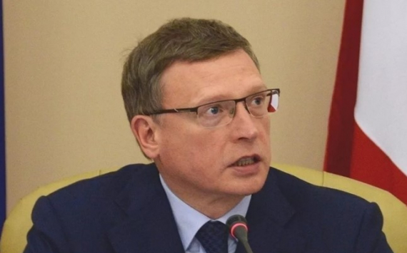Омский губернатор Бурков за год заработал 7,4 млн рублей