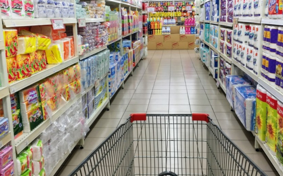 В Омской области продажи продуктов питания упали на 6,4%